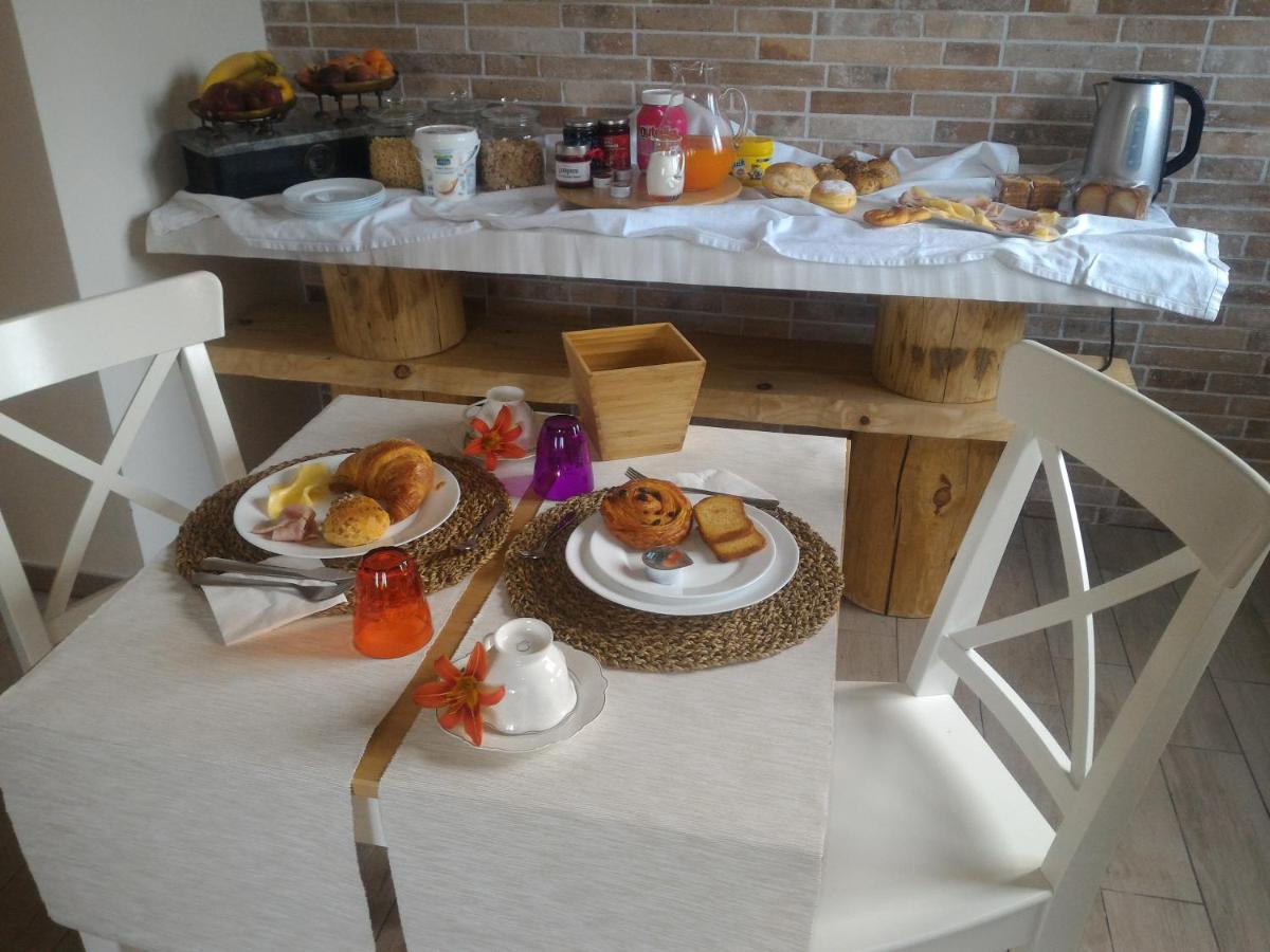 Bed and Breakfast Domus Florio - Humanitas Rozzano Pieve Emanuele Exterior foto
