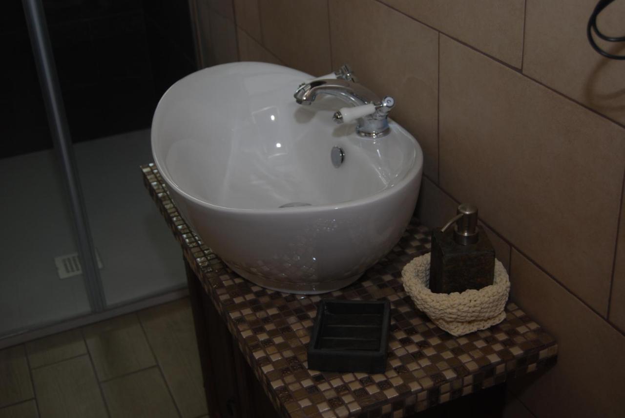 Bed and Breakfast Domus Florio - Humanitas Rozzano Pieve Emanuele Exterior foto