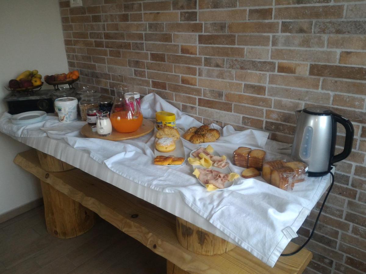 Bed and Breakfast Domus Florio - Humanitas Rozzano Pieve Emanuele Exterior foto