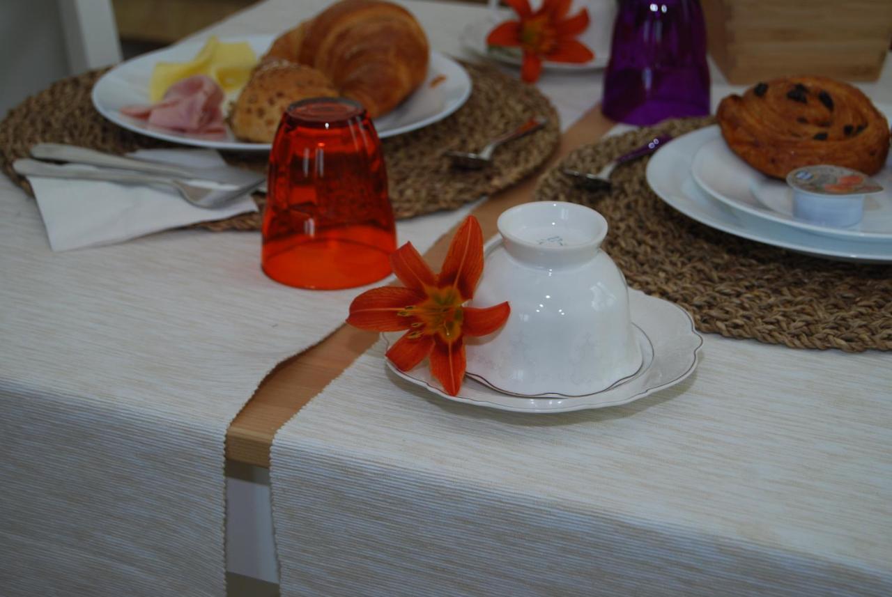 Bed and Breakfast Domus Florio - Humanitas Rozzano Pieve Emanuele Exterior foto