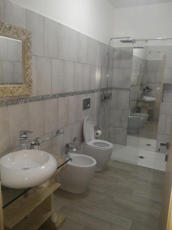 Bed and Breakfast Domus Florio - Humanitas Rozzano Pieve Emanuele Exterior foto